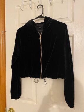 Forever 21 Black Velvet Cropped Zip Hoodie